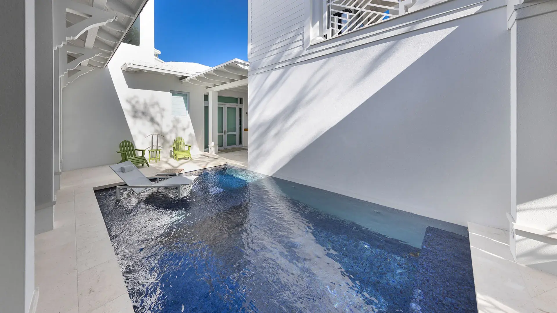 1238 Malaga — open-plan living, dining, and kitchen